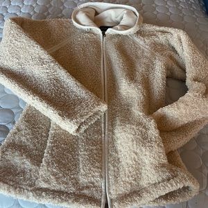 Fitted warm Athletica zip up jacket.